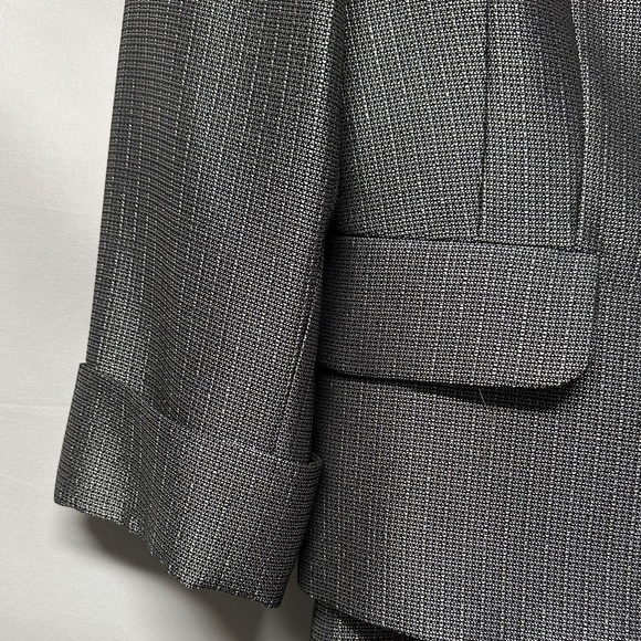 Tahari Arthur S Levine Silver Gray Shimmer 2-Piece Women's Skirt Suit 6 - Picture 5 of 6